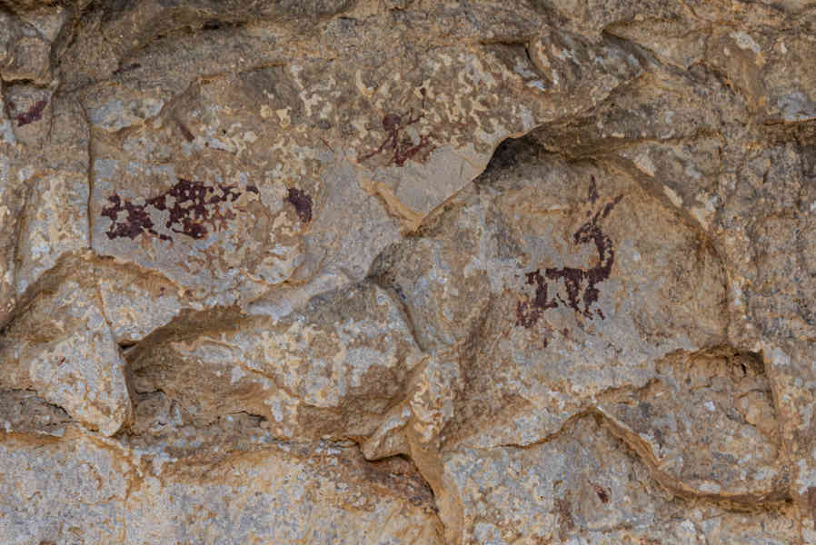 Castelló de la Plana - Ares del Maestrat - cova Remígia 03